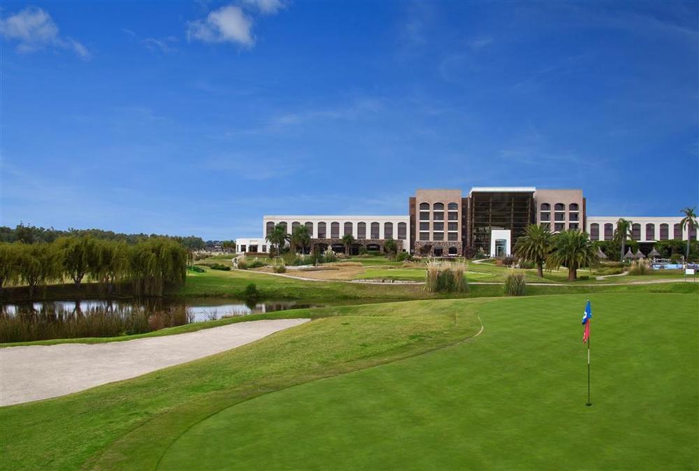Sheraton Colonia Golf & Spa Resort Colonia del Sacramento Exteriör bild Golf course at the Ritz-Carlton, Naples