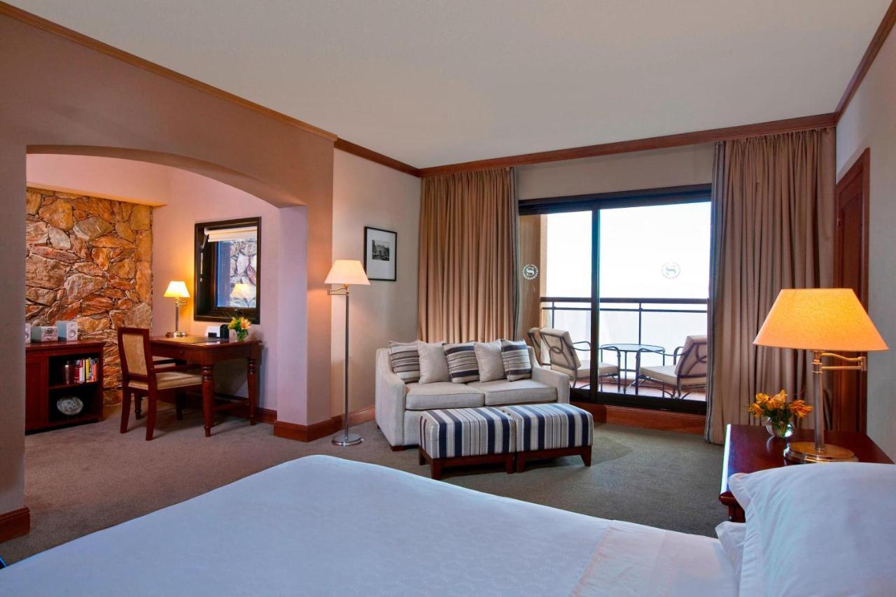 Sheraton Colonia Golf & Spa Resort Colonia del Sacramento Exteriör bild A room at the hotel